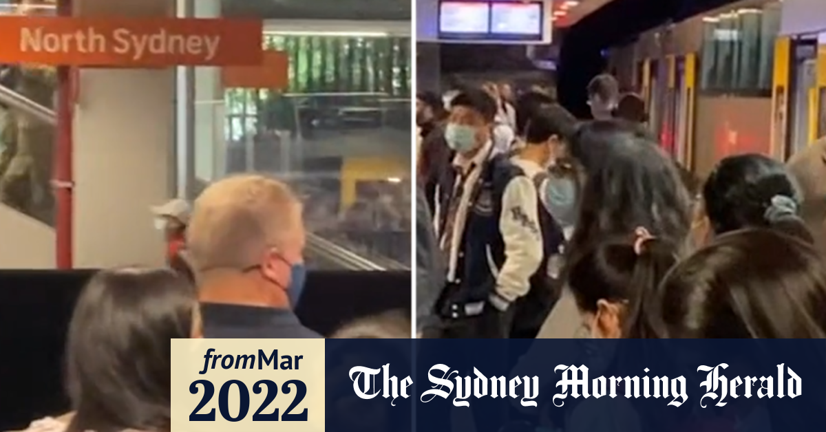 Video Train delays cause chaos in Sydney CBD